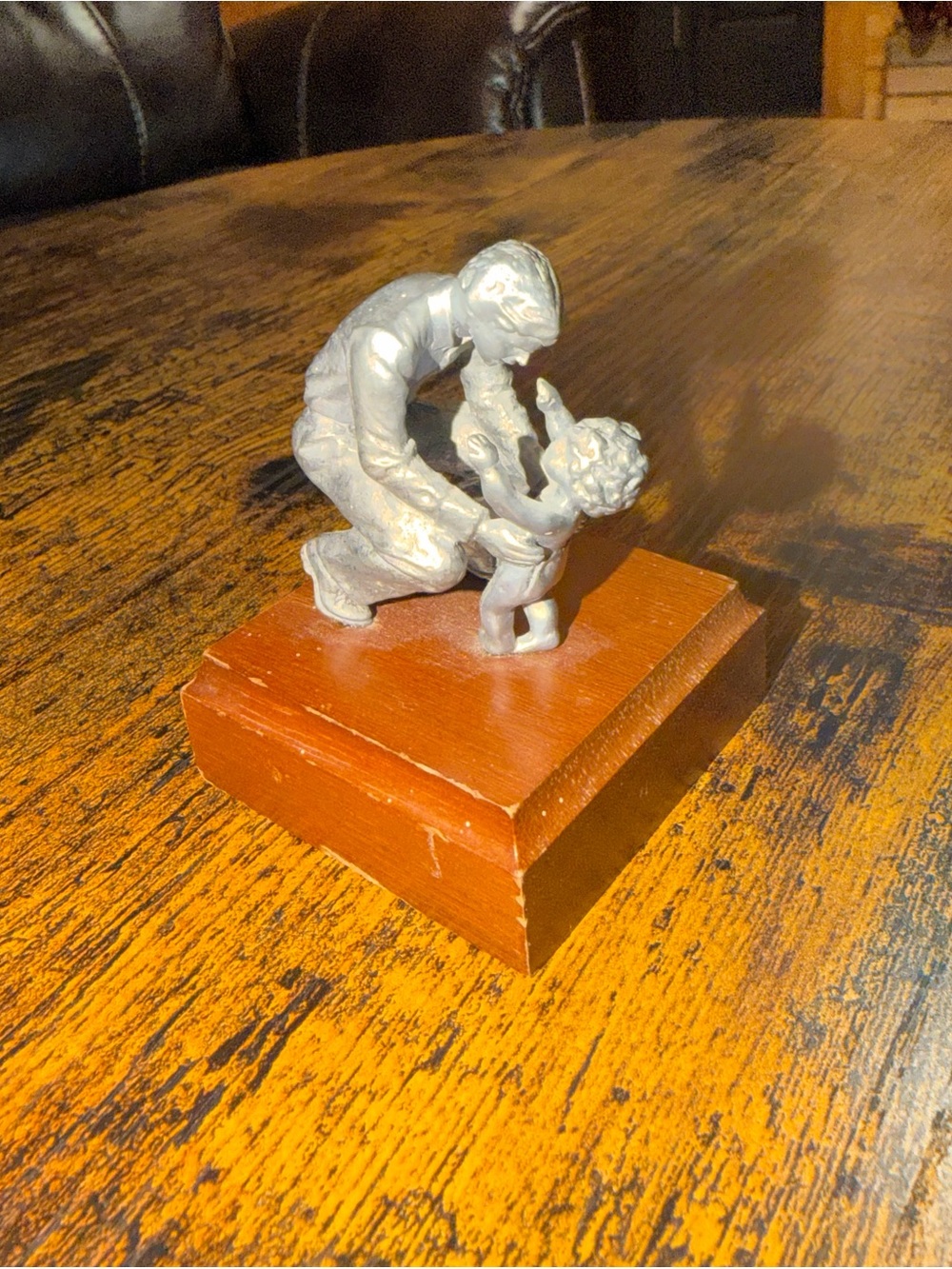 Vintage 1984 Avon Father & Child Figurine “Nothing So Safe As A Father’s Arms”